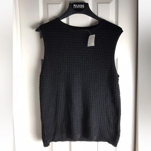 Bloomingdales Mens THE SWEATER COLLECTION - BLACK VEST-SIZE LARGE L - 100% SILK